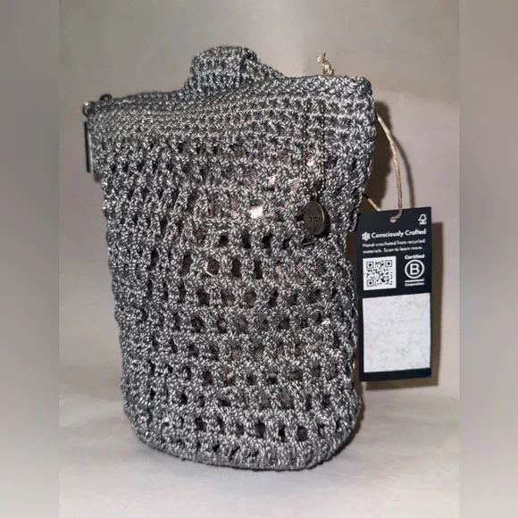 NWT The Sak Metallic Gray Crochet Wristlet - Picture 4 of 6